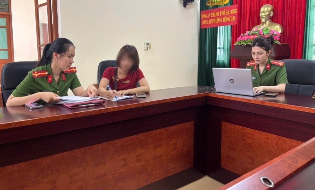 Triệu tập nhiều chủ tài khoản Facebook tung tin sai sự thật về 'số điện tăng bất thường'- Ảnh 1. Triệu tập nhiều chủ tài khoản Facebook tung tin sai sự thật về 'số điện tăng bất thường'- Ảnh 1.