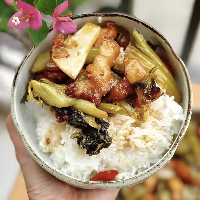 Cách làm ba chỉ kho dưa đậm vị, hao cơm - Ảnh 4. Cách làm ba chỉ kho dưa đậm vị, hao cơm - Ảnh 4.