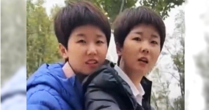2 cô gái chơi thân vì quá giống nhau, xét nghiệm ADN mới biết là chị em ruột - Ảnh 1. 2 cô gái chơi thân vì quá giống nhau, xét nghiệm ADN mới biết là chị em ruột - Ảnh 1.