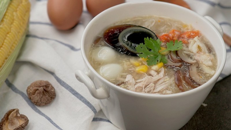 Loại trứng 'đen sì' khiến nhiều người chê, là 'siêu thực phẩm' bổ dưỡng hiếm có- Ảnh 2. Loại trứng 'đen sì' khiến nhiều người chê, là 'siêu thực phẩm' bổ dưỡng hiếm có- Ảnh 2.