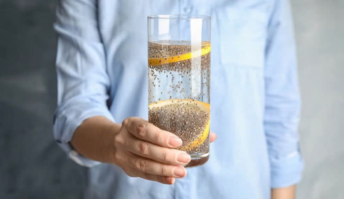 5 tác dụng phụ bất ngờ khi uống nước hạt chia sai thời điểm- Ảnh 2. 5 tác dụng phụ bất ngờ khi uống nước hạt chia sai thời điểm- Ảnh 2.