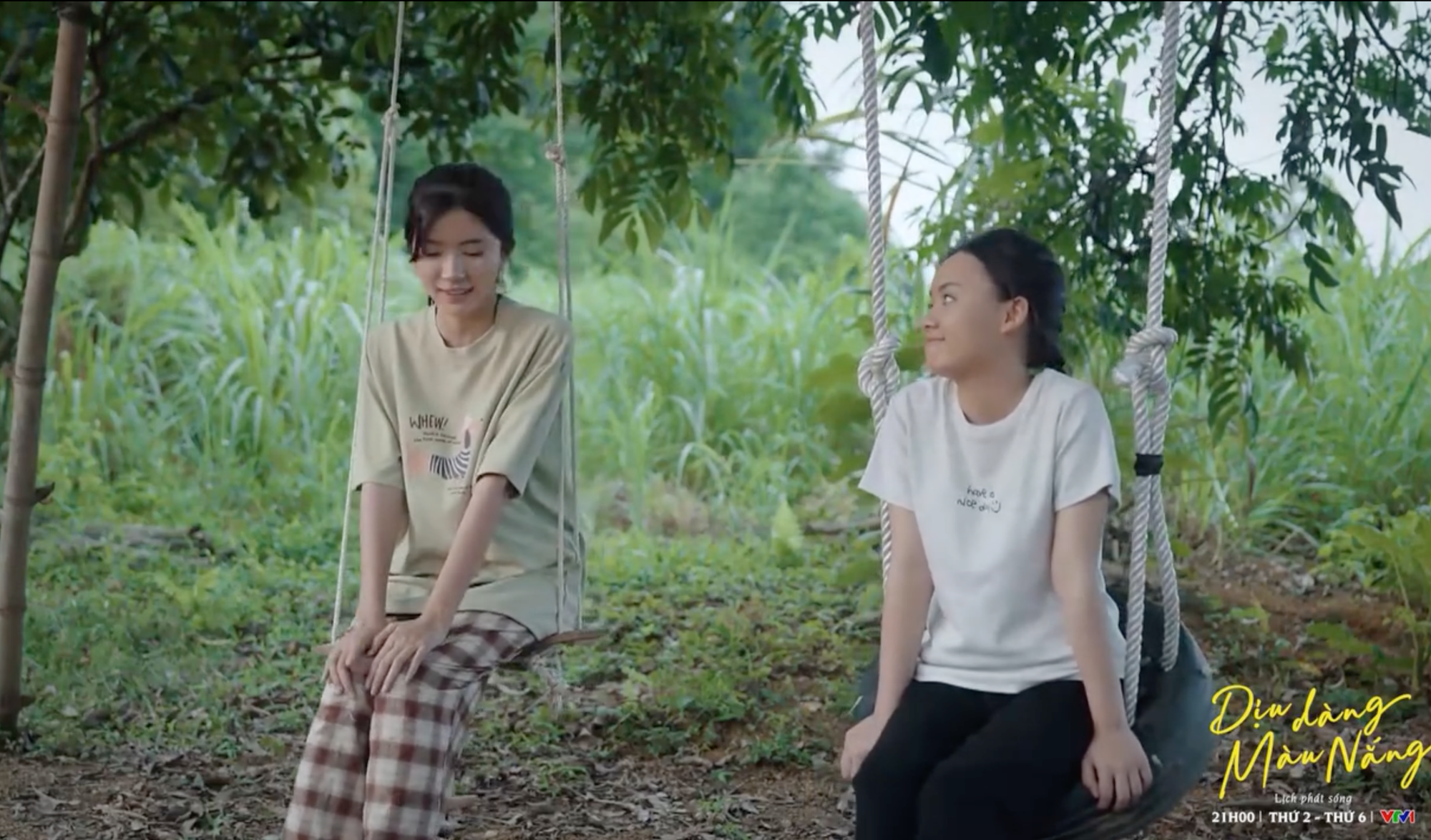 'Dịu dàng màu nắng' tập mới nhất: Xuân gặp bế tắc với em gái, sếp Phong đích thân ra tay giúp- Ảnh 1.