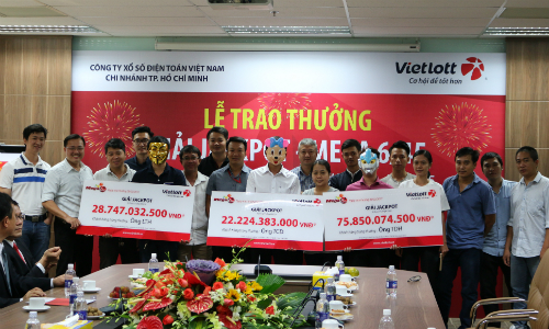 Chuyện khó tin: 3 người cùng trúng Vietlott trong một tối, giải độc đắc hơn 340 tỷ đã tìm về chủ - Ảnh 4.