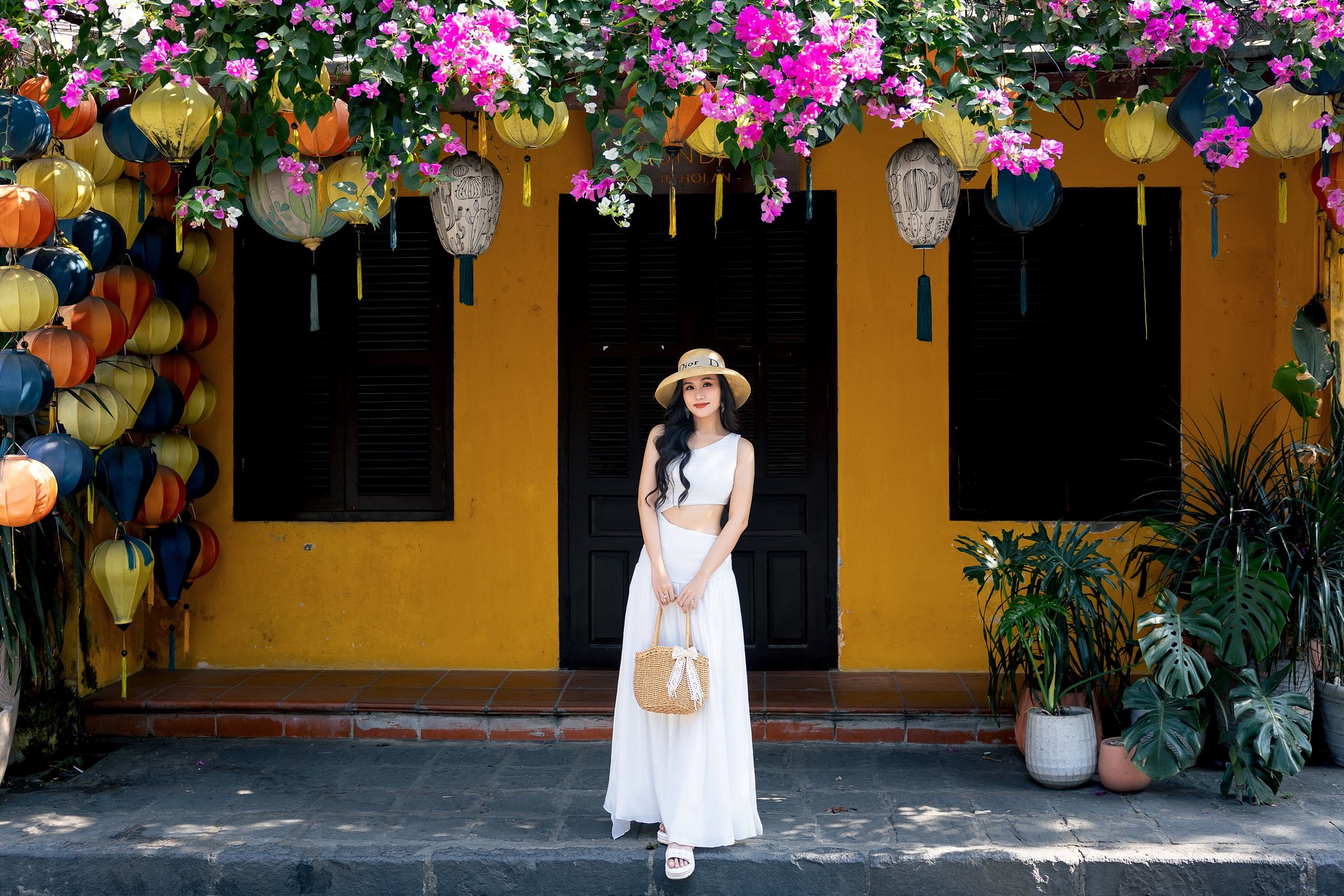Nữ ca sĩ quê Đà Nẵng từng giành Á quân 'Tuyệt đỉnh song ca' bất ngờ thi sắc đẹp- Ảnh 18. Nữ ca sĩ quê Đà Nẵng từng giành Á quân 'Tuyệt đỉnh song ca' bất ngờ thi sắc đẹp- Ảnh 18.