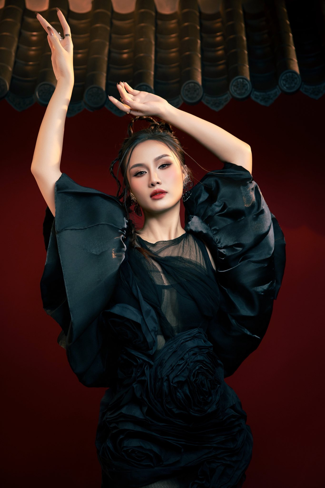 Nữ ca sĩ quê Đà Nẵng từng giành Á quân 'Tuyệt đỉnh song ca' bất ngờ thi sắc đẹp- Ảnh 11. Nữ ca sĩ quê Đà Nẵng từng giành Á quân 'Tuyệt đỉnh song ca' bất ngờ thi sắc đẹp- Ảnh 11.