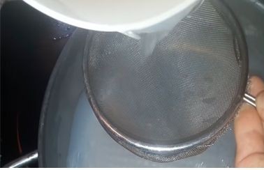Tôi thường nấu món canh này vào mùa hè, nguyên liệu phổ biến mà vị thanh mát, cả nhà ai ăn cũng khen!- Ảnh 4. Tôi thường nấu món canh này vào mùa hè, nguyên liệu phổ biến mà vị thanh mát, cả nhà ai ăn cũng khen!- Ảnh 4.