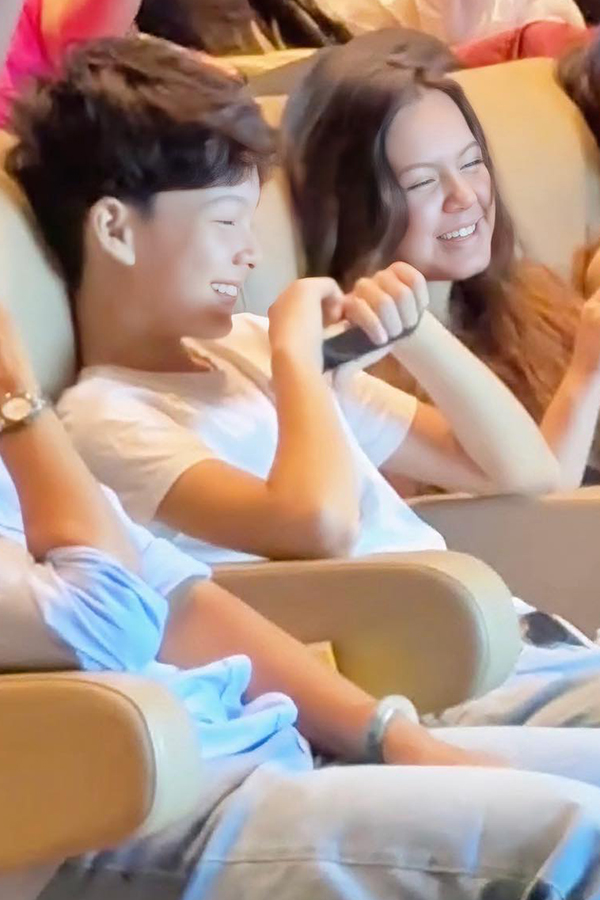 Diện mạo như soái ca ở tuổi 13 của con trai diva Hồng Nhung- Ảnh 3. Diện mạo như soái ca ở tuổi 13 của con trai diva Hồng Nhung- Ảnh 3.