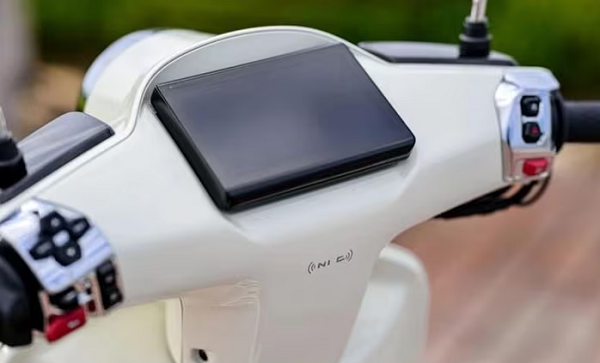 Xe ga 150cc giá 38,8 triệu đồng đẹp cổ điển trang bị ngang SH, rẻ như Vision có gì đặc biệt?- Ảnh 3. Xe ga 150cc giá 38,8 triệu đồng đẹp cổ điển trang bị ngang SH, rẻ như Vision có gì đặc biệt?- Ảnh 3.