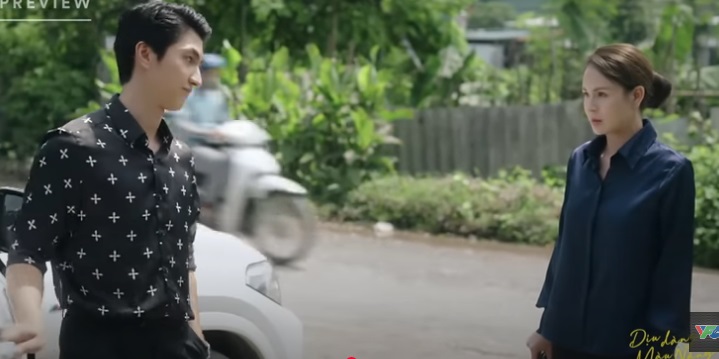 'Dịu dàng màu nắng' mới nhất (tập 31): Bắc chứng kiến tận mắt Lan Anh lên xe ô tô của tình cũ- Ảnh 2. 'Dịu dàng màu nắng' mới nhất (tập 31): Bắc chứng kiến tận mắt Lan Anh lên xe ô tô của tình cũ- Ảnh 2.