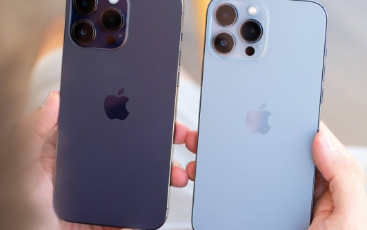 Giá iPhone 15, iPhone 15 Pro Max mới nhất giảm sốc, rẻ như xả kho, hiệu năng xịn chẳng kém iPhone 16- Ảnh 1. Giá iPhone 14, iPhone 14 Pro Max mới nhất giảm mạnh, rẻ vô đối, siêu phẩm xịn ngang iPhone 16 vẫn cực dễ mua