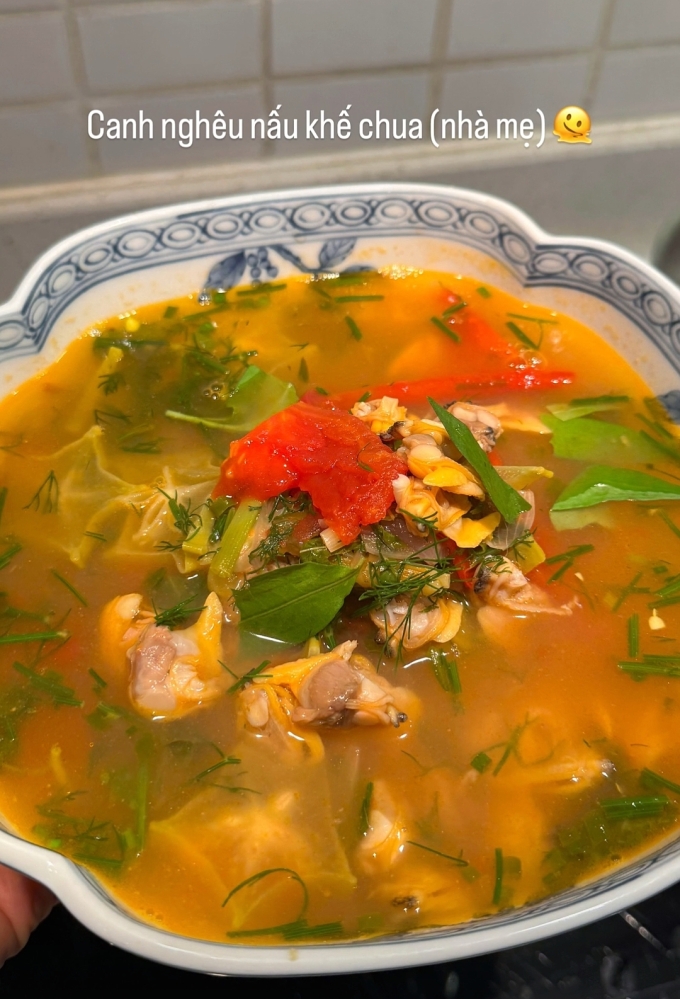 Học Tăng Thanh Hà nấu 4 món ăn dân dã, dễ làm mà ngon miệng đưa cơm ngày hè- Ảnh 2. Học Tăng Thanh Hà nấu 4 món ăn dân dã, dễ làm mà ngon miệng đưa cơm ngày hè- Ảnh 2.