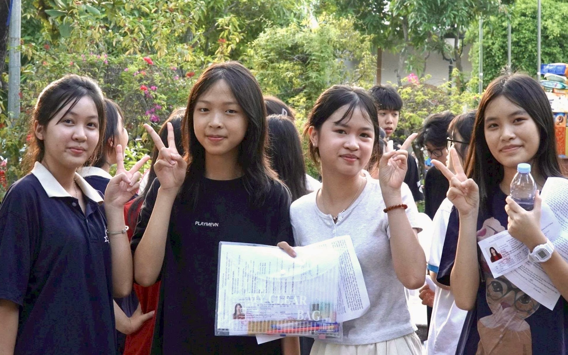 thi-sinh-nghe-an-dat-2975-diem-tro-thanh-thu-khoa-khoi-c00-toan-quoc-175263997891725016254-0-133-1207-2064-crop-17526399872341311614089.jpg
