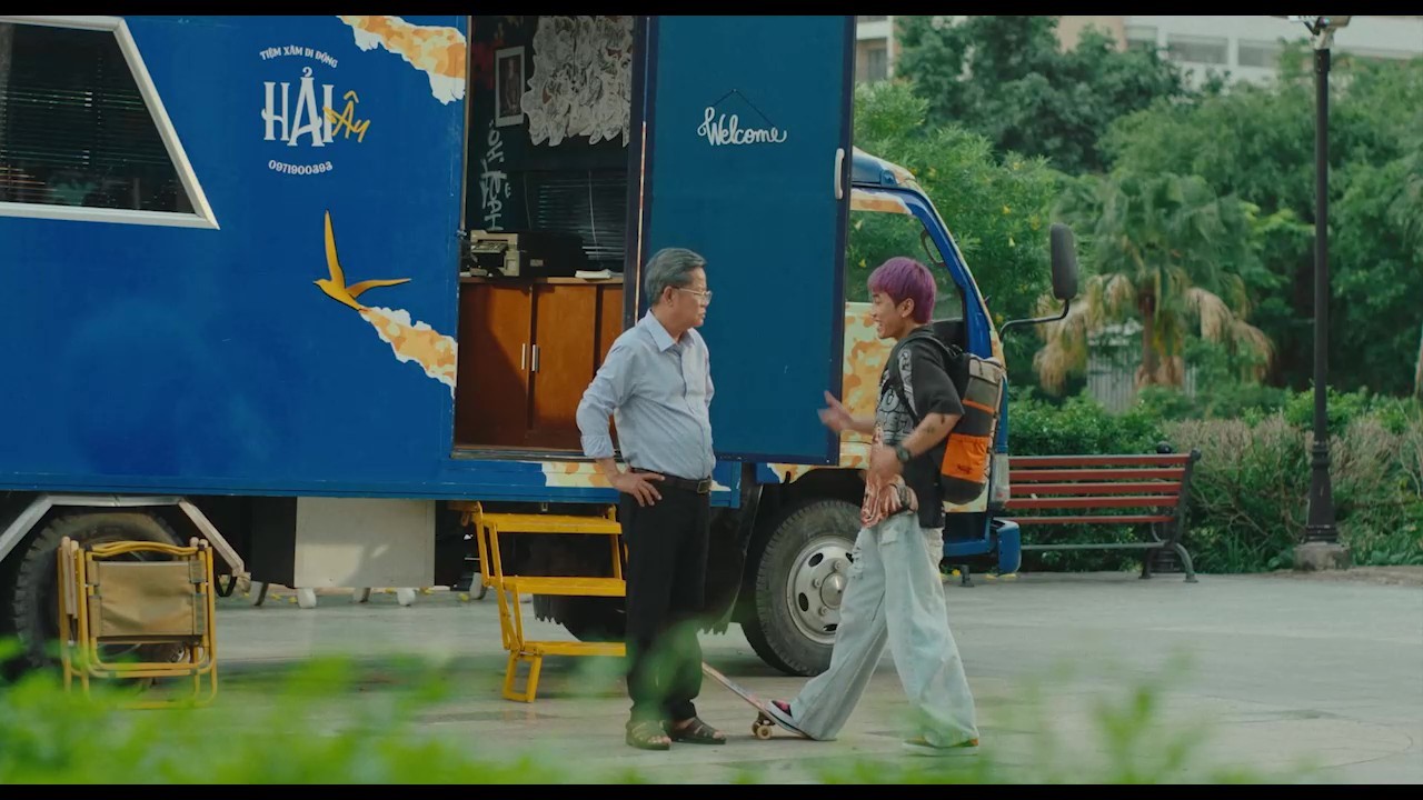Chú "Hai Lúa" kết hợp cùng rapper underground tạo nên combo "lệch pha" mà ăn ý bất ngờ trong Đợi Gì, Mơ Đi! - Ảnh 1. Chú "Hai Lúa" kết hợp cùng rapper underground tạo nên combo "lệch pha" mà ăn ý bất ngờ trong Đợi Gì, Mơ Đi! - Ảnh 1.