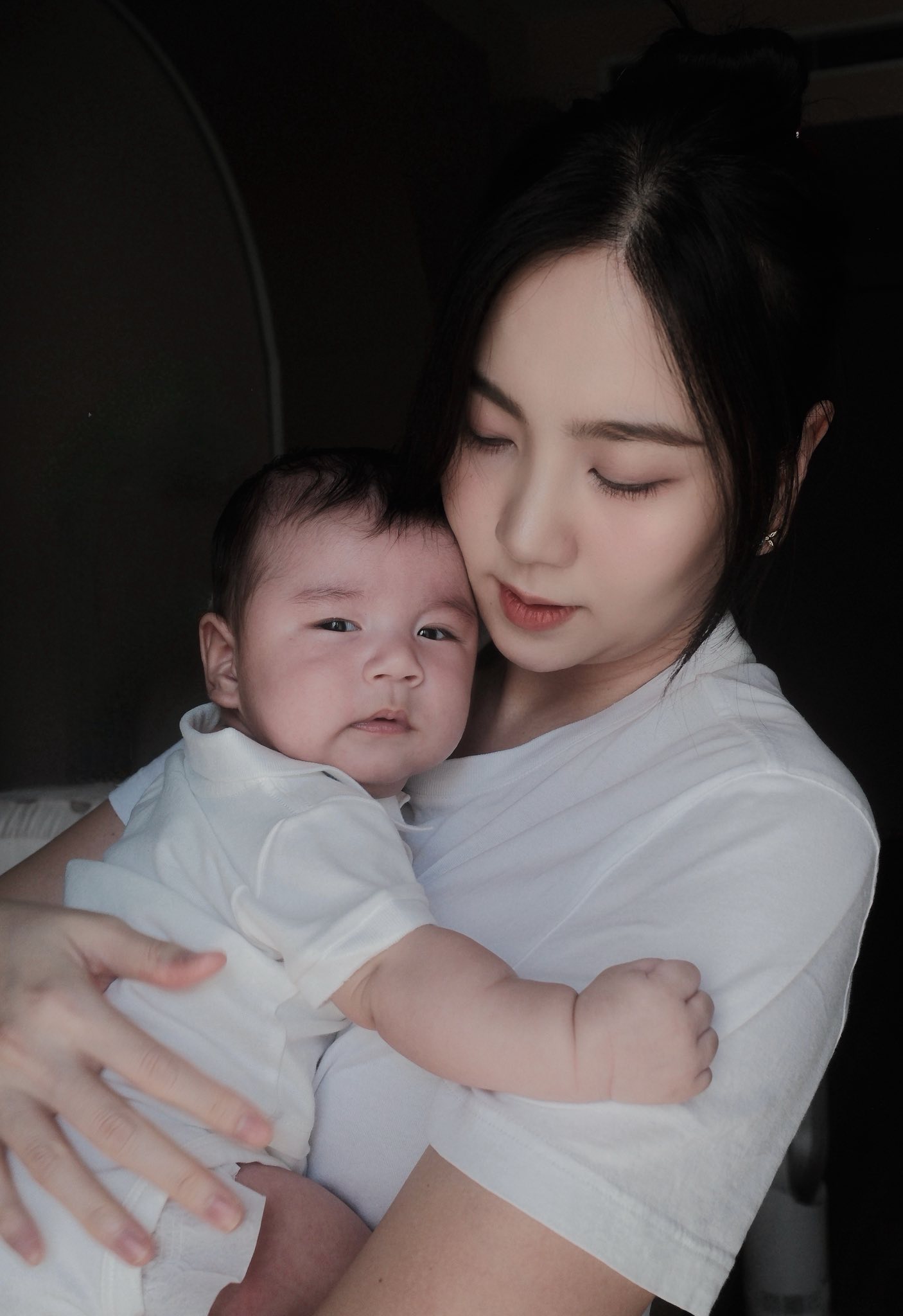 Biểu cảm 'đốn tim' fan của con trai MC Mai Ngọc- Ảnh 6. Biểu cảm 'đốn tim' fan của con trai MC Mai Ngọc- Ảnh 6.