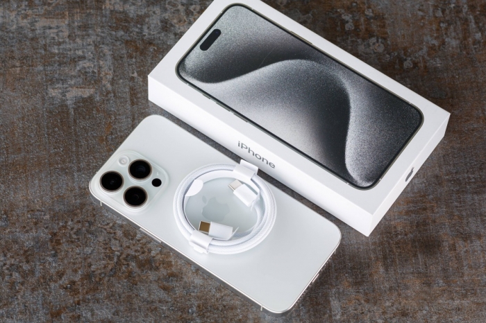 Giá iPhone 15, iPhone 15 Pro Max mới nhất giảm sốc, rẻ như xả kho, hiệu năng xịn chẳng kém iPhone 16- Ảnh 3. Giá iPhone 15, iPhone 15 Pro Max mới nhất giảm sốc, rẻ như xả kho, hiệu năng xịn chẳng kém iPhone 16- Ảnh 3.