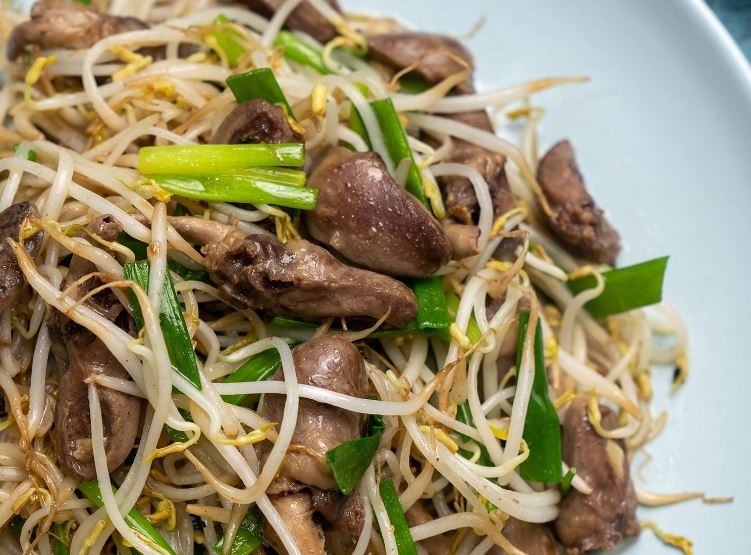 Bộ phận “siêu dinh dưỡng” từ con gà, bổ não lại cực tốt cho người thiếu máu - Ảnh 10. Bộ phận “siêu dinh dưỡng” từ con gà, bổ não lại cực tốt cho người thiếu máu - Ảnh 10.