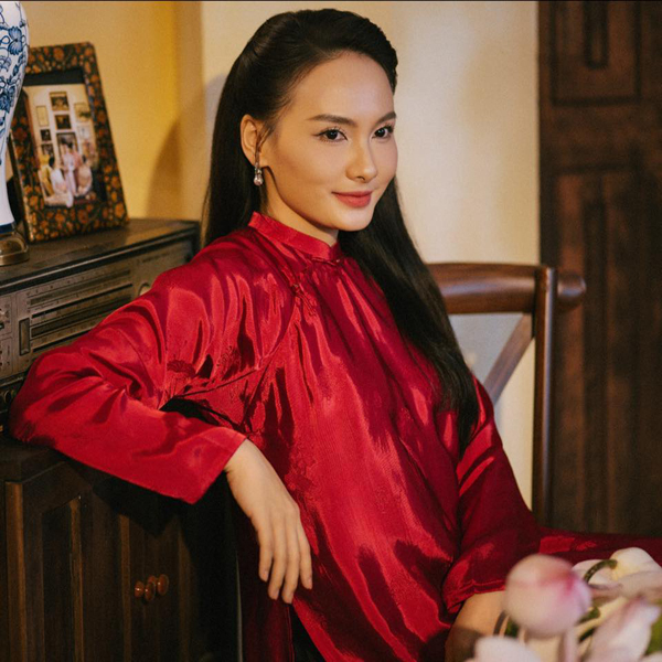 Vẻ đẹp của 4 thế hệ phụ nữ trong gia đình Bảo Thanh khiến khán giả khen hết lời - Ảnh 7. Vẻ đẹp của 4 thế hệ phụ nữ trong gia đình Bảo Thanh khiến khán giả khen hết lời - Ảnh 7.