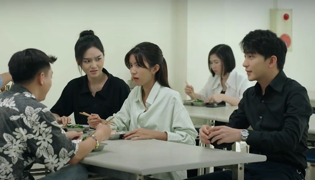 'Dịu dàng màu nắng' tập mới nhất: Xuân tìm cách né tránh tình cảm của sếp Phong- Ảnh 4. 'Dịu dàng màu nắng' tập mới nhất: Xuân tìm cách né tránh tình cảm của sếp Phong- Ảnh 4.