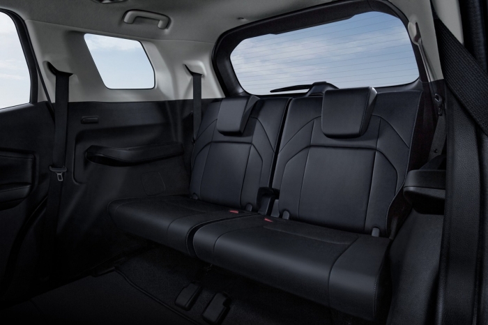 Xe gầm cao SUV hạng C giá 640 triệu đồng của Mitsubishi đẹp ngang Honda CR-V, rẻ hơn hẳn Mazda CX-5 có gì đặc biệt khi ra mắt ở Indonesia?- Ảnh 6. Xe gầm cao SUV hạng C giá 640 triệu đồng của Mitsubishi đẹp ngang Honda CR-V, rẻ hơn hẳn Mazda CX-5 có gì đặc biệt khi ra mắt ở Indonesia?- Ảnh 6.