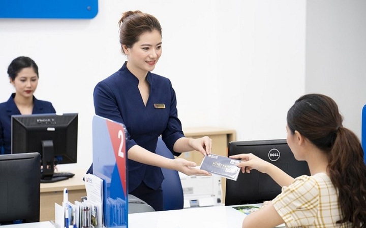 Lãi suất BIDV, Agribank mới nhất: Gửi tiết kiệm 300 triệu đồng về tay bao nhiêu tiền lãi?