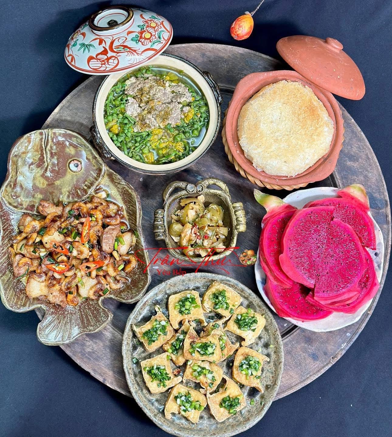 Pratos deliciosos para a família: 18 bandejas de refeições cheias de amor e carinho todos os dias - Foto 3. Món ăn ngon cho gia đình - hương vị yêu thương từ mâm cơm ấm áp mỗi ngày - Ảnh 3.