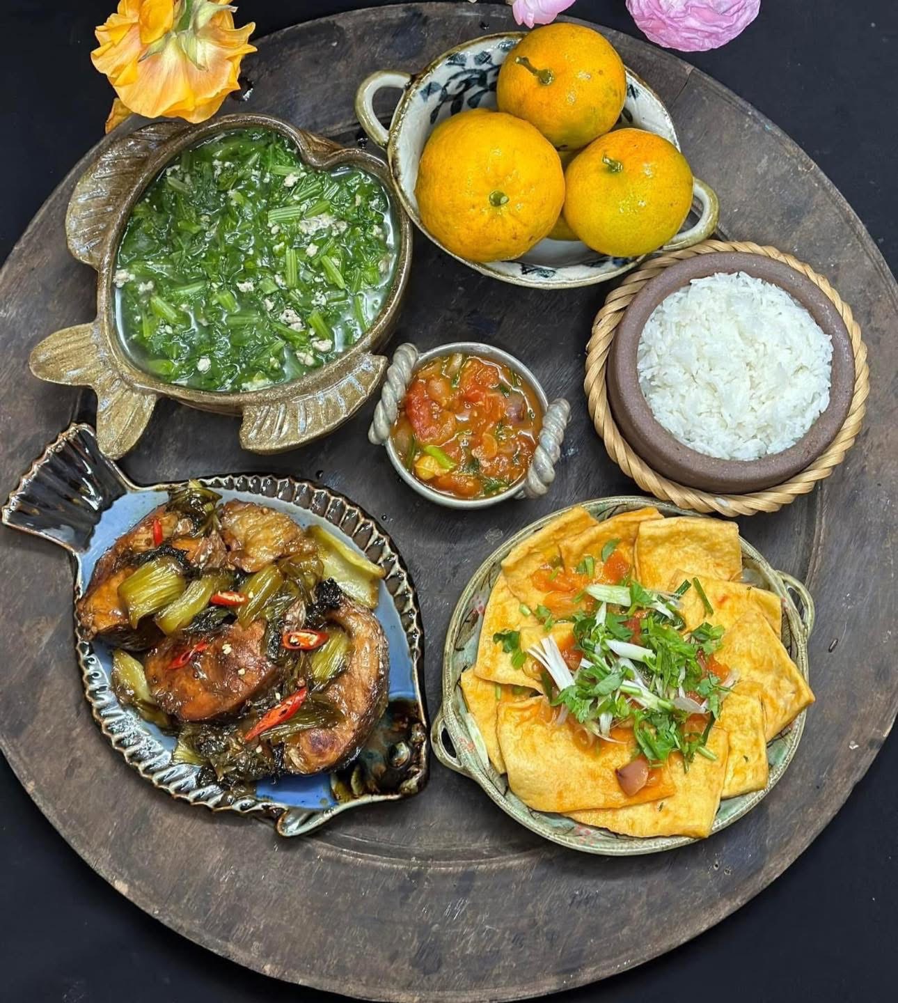 Pratos deliciosos para a família: 18 bandejas de refeições cheias de amor e carinho todos os dias - Foto 13. Món ăn ngon cho gia đình - hương vị yêu thương từ mâm cơm ấm áp mỗi ngày - Ảnh 13.