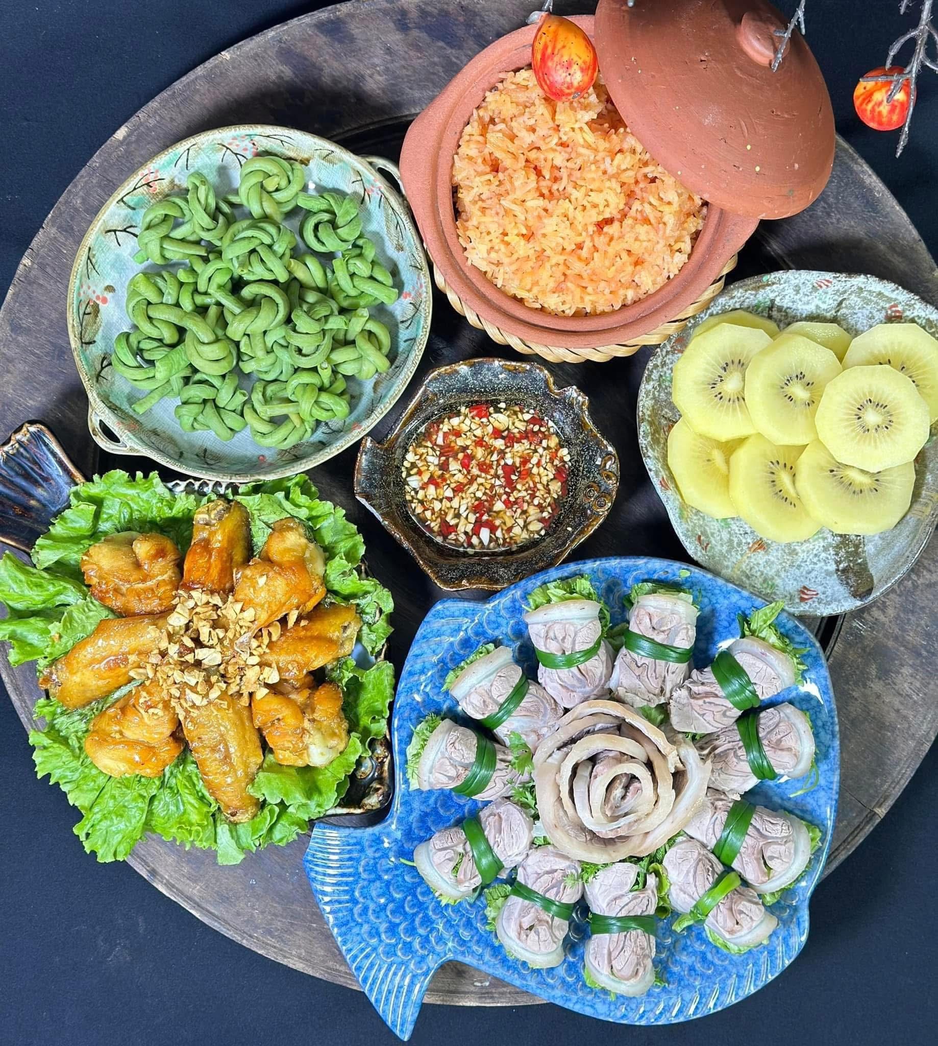 Pratos deliciosos para a família: 18 bandejas de refeições cheias de amor e carinho todos os dias - Foto 16. Món ăn ngon cho gia đình - hương vị yêu thương từ mâm cơm ấm áp mỗi ngày - Ảnh 16.