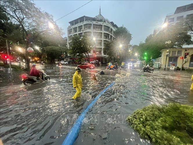 mua-dong-ha-noi-19725-13-1752924246884-17529242471121708746836.jpg
