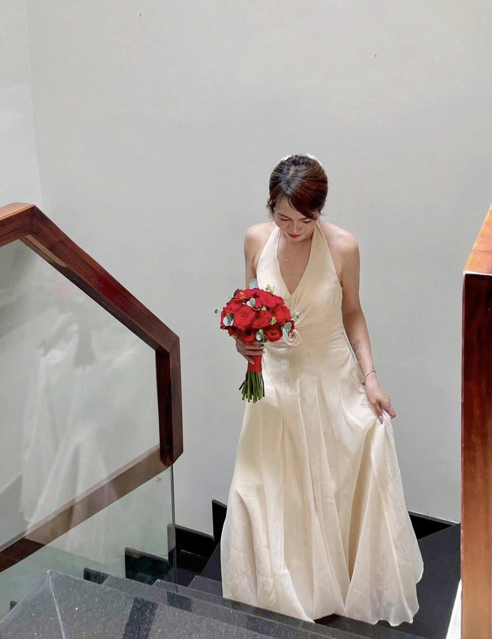 Sự thay đổi ngỡ ngàng của ‘người chồng chuyển giới thành nữ’ sau 8 năm hôn nhân - Ảnh 2.