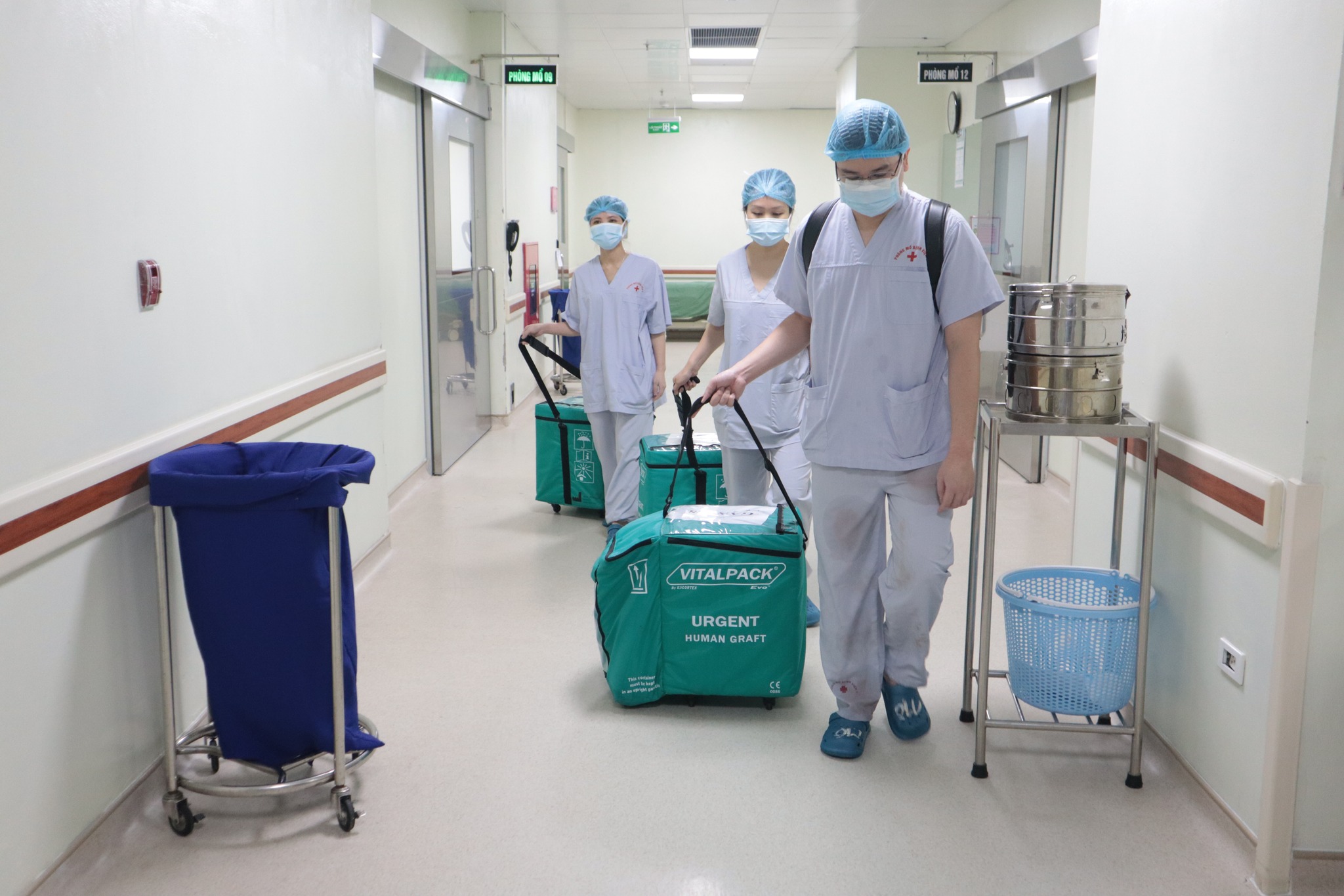 Chạy đua với thời gian, hồi sinh 5 cuộc đời từ nghĩa cử hiến tạng - Ảnh 3.