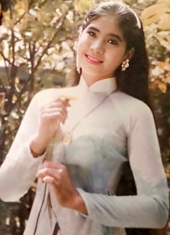 Nữ diễn viên 'đả nữ' màn ảnh nổi danh thập niên 1990, tuổi U50 sống an yên làm mẹ đơn thân sau biến cố ly hôn- Ảnh 4. Nữ diễn viên 'đả nữ' màn ảnh nổi danh thập niên 1990, tuổi U50 sống an yên làm mẹ đơn thân sau biến cố ly hôn- Ảnh 4.