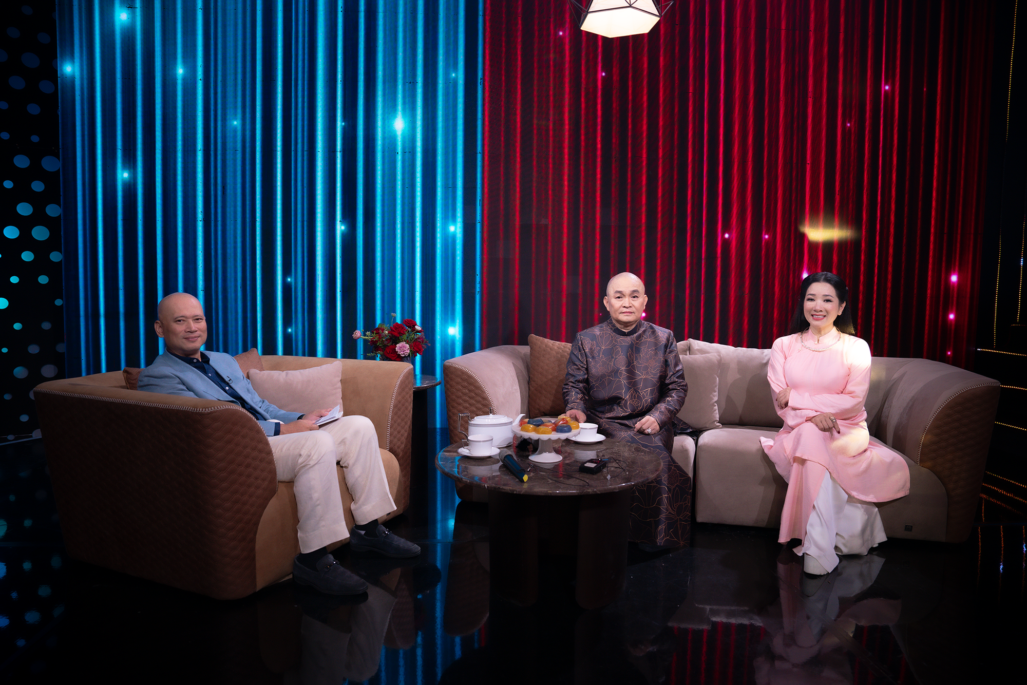 'Vua hài đất Bắc' Xuân Hinh chia sẻ gì về tuổi thơ gian khó và hậu trường 'Bắc Bling'?- Ảnh 2.
