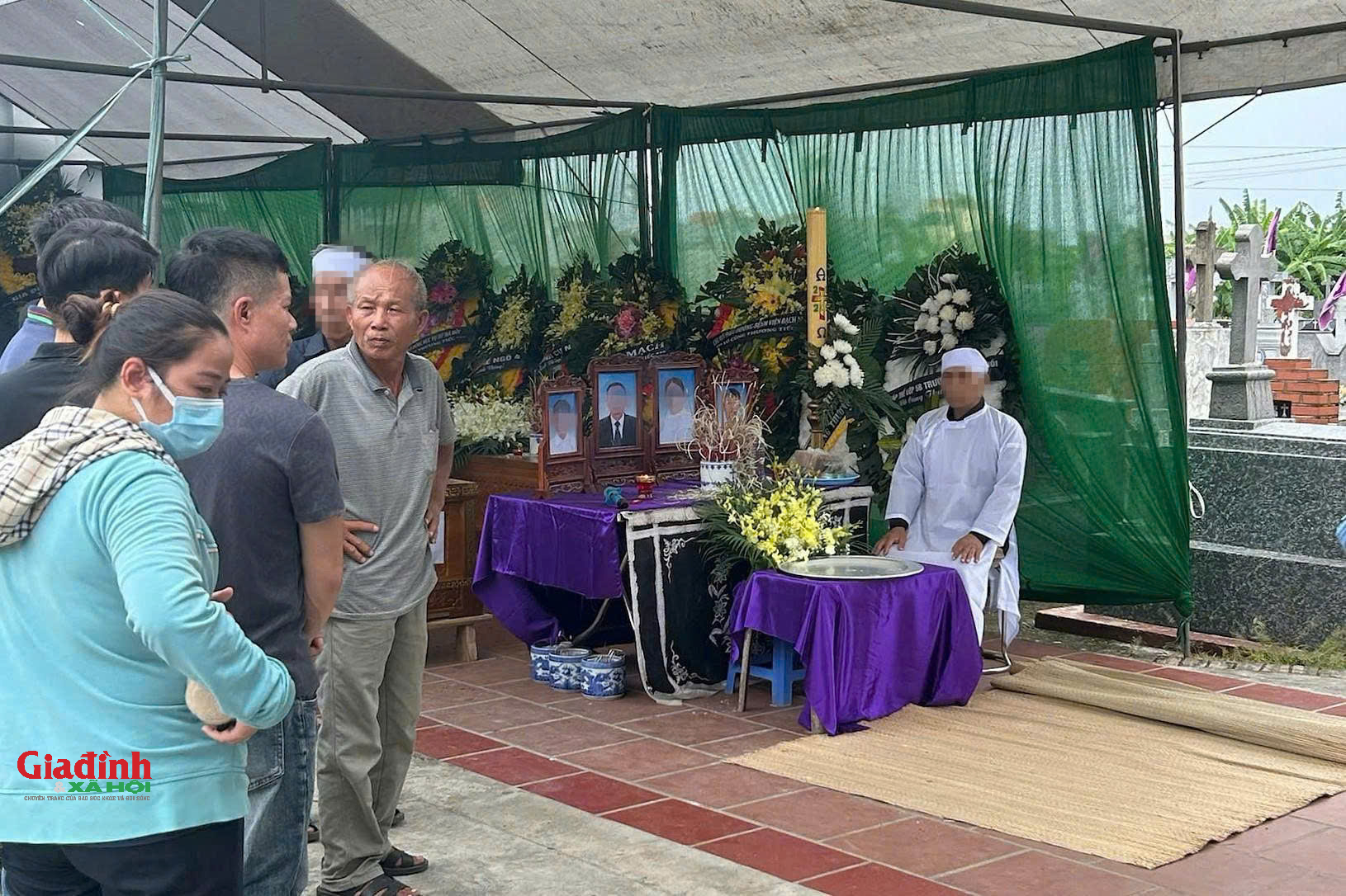 Vụ lật tàu trên vịnh Hạ Long: 4 nhân viên ngành vận tải Hà Nội và nhiều thành viên gia đình thiệt mạng - Ảnh 2. Vụ lật tàu trên vịnh Hạ Long: 4 nhân viên ngành vận tải Hà Nội và nhiều thành viên gia đình thiệt mạng - Ảnh 2.