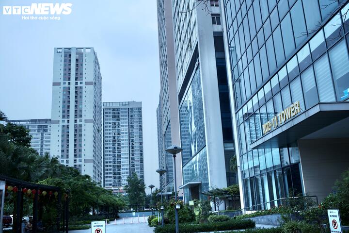 Giá nhà liên tục tăng cao, người mua cần lưu ý gì? - Ảnh 1. Giá nhà liên tục tăng cao, người mua cần lưu ý gì? - Ảnh 1.