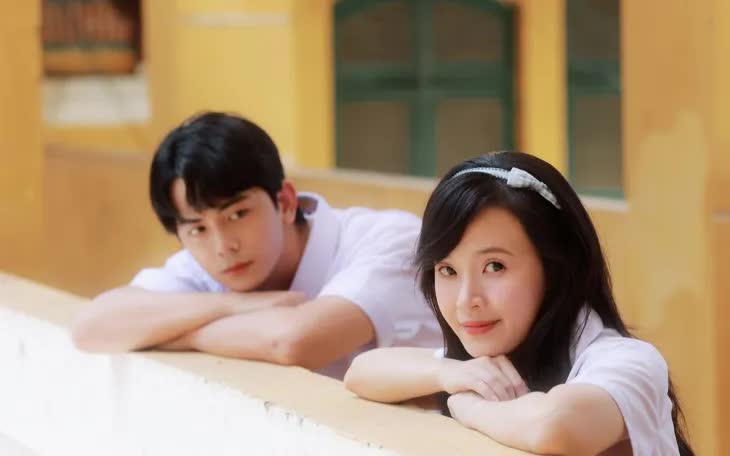 Midu gây tranh cãi khi U40 đóng vai nữ sinh 17 tuổi? - Ảnh 1. Midu gây tranh cãi khi U40 đóng vai nữ sinh 17 tuổi? - Ảnh 1.