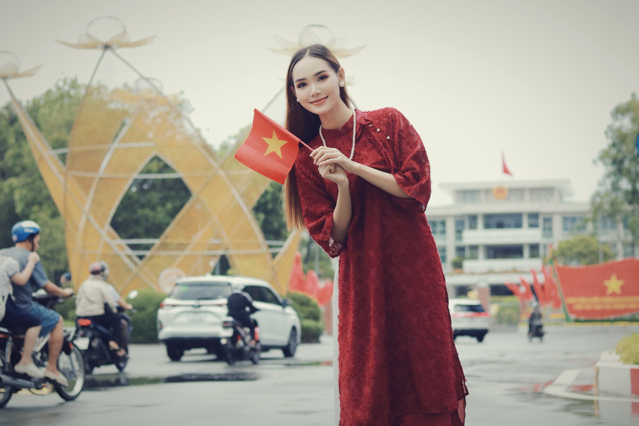 Nữ nhân viên bất động sản dự thi Miss Grand Vietnam 2025 - Ảnh 4. Nữ nhân viên bất động sản dự thi Miss Grand Vietnam 2025 - Ảnh 4.
