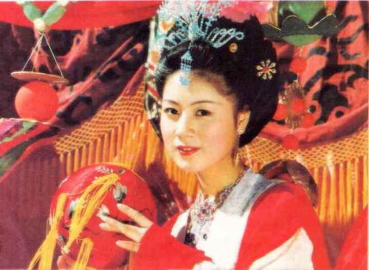 Đóng 3 phút, sao nữ 'Tây Du Ký' nhận thù lao khủng, đưa đón bằng chuyên cơ - Ảnh 2.