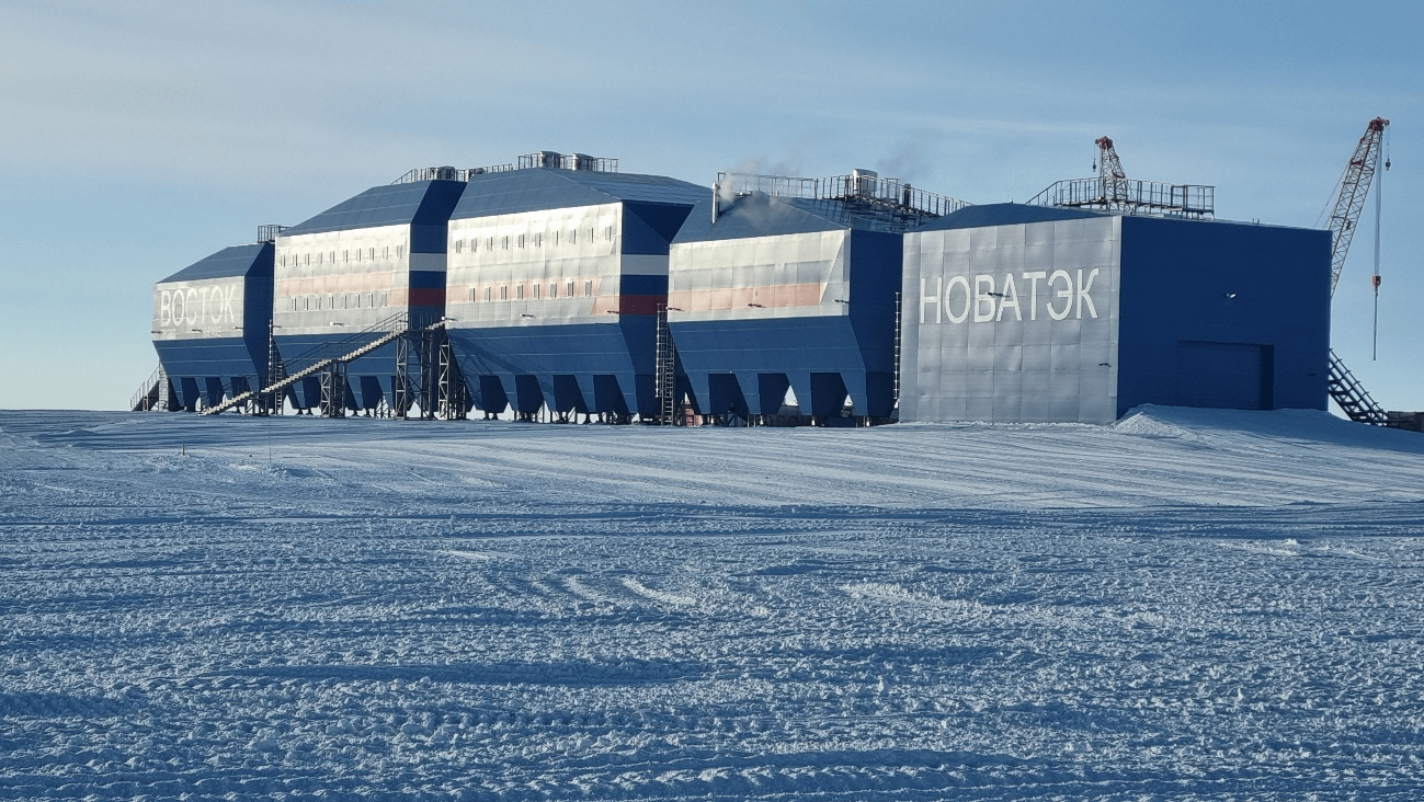 vostok-station-a-russian-research-station-in-inland-v0-0e4jzc5mj7ae1-17530621185171970492446-1753142528359-17531425285571316017044.png