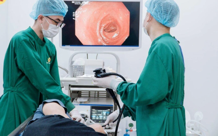 Người đàn ông 66 tuổi ở Ninh Bình mắc cùng lúc 2 bệnh ung thư tiêu hóa từ dấu hiệu nhiều người Việt bỏ qua- Ảnh 3. Người phụ nữ 63 tuổi ở Hà Nội bất ngờ phát hiện ung thư trực tràng: Đây là dấu hiệu nhiều người gặp phải nhưng bỏ qua