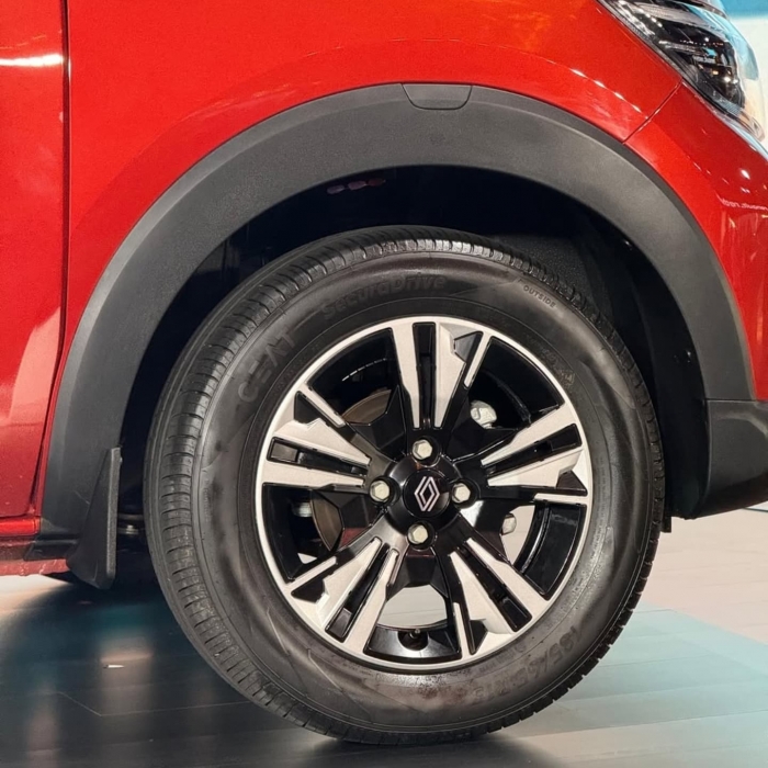 Xe đa dụng MPV 7 chỗ giá 167 triệu đồng sánh ngang Mitsubishi Xpander, rẻ hơn hẳn Kia Morning, Hyundai Grand i10, chỉ cao hơn Honda SH có gì đặc biệt khi ra mắt ở Ấn Độ?- Ảnh 6. Xe đa dụng MPV 7 chỗ giá 167 triệu đồng sánh ngang Mitsubishi Xpander, rẻ hơn hẳn Kia Morning, Hyundai Grand i10, chỉ cao hơn Honda SH có gì đặc biệt khi ra mắt ở Ấn Độ?- Ảnh 6.