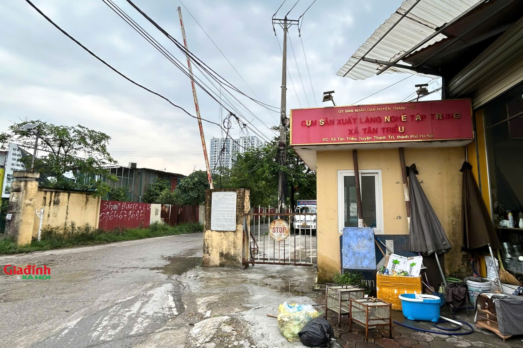 Hà Nội: Biệt thự, nhà cao tầng 'mọc' trái phép trong cụm công nghiệp làng nghề- Ảnh 2. Hà Nội: Biệt thự, nhà cao tầng 'mọc' trái phép trong cụm công nghiệp làng nghề- Ảnh 2.
