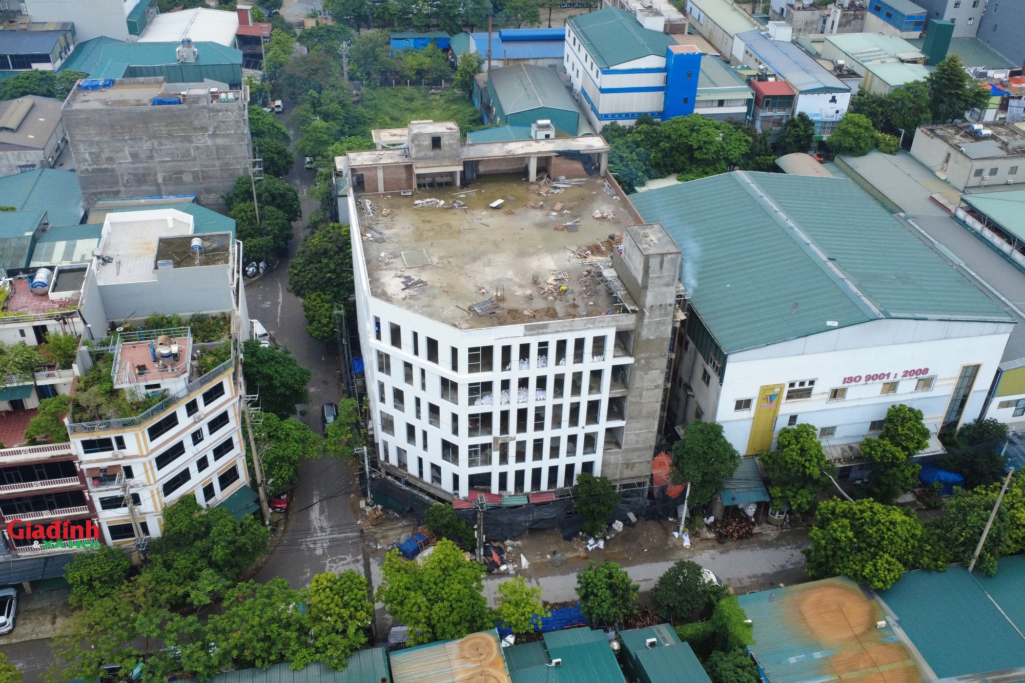 Hà Nội: Biệt thự, nhà cao tầng 'mọc' trái phép trong cụm công nghiệp làng nghề- Ảnh 8. Hà Nội: Biệt thự, nhà cao tầng 'mọc' trái phép trong cụm công nghiệp làng nghề- Ảnh 8.