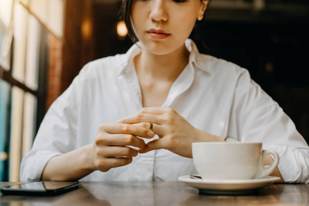 Ly hôn rồi vẫn gánh 600 triệu vì "sai lầm chí mạng", tôi nhận lấy bài học xương máu từ chồng cũ- Ảnh 1. Ly hôn rồi vẫn gánh 600 triệu vì "sai lầm chí mạng", tôi nhận lấy bài học xương máu từ chồng cũ- Ảnh 1.