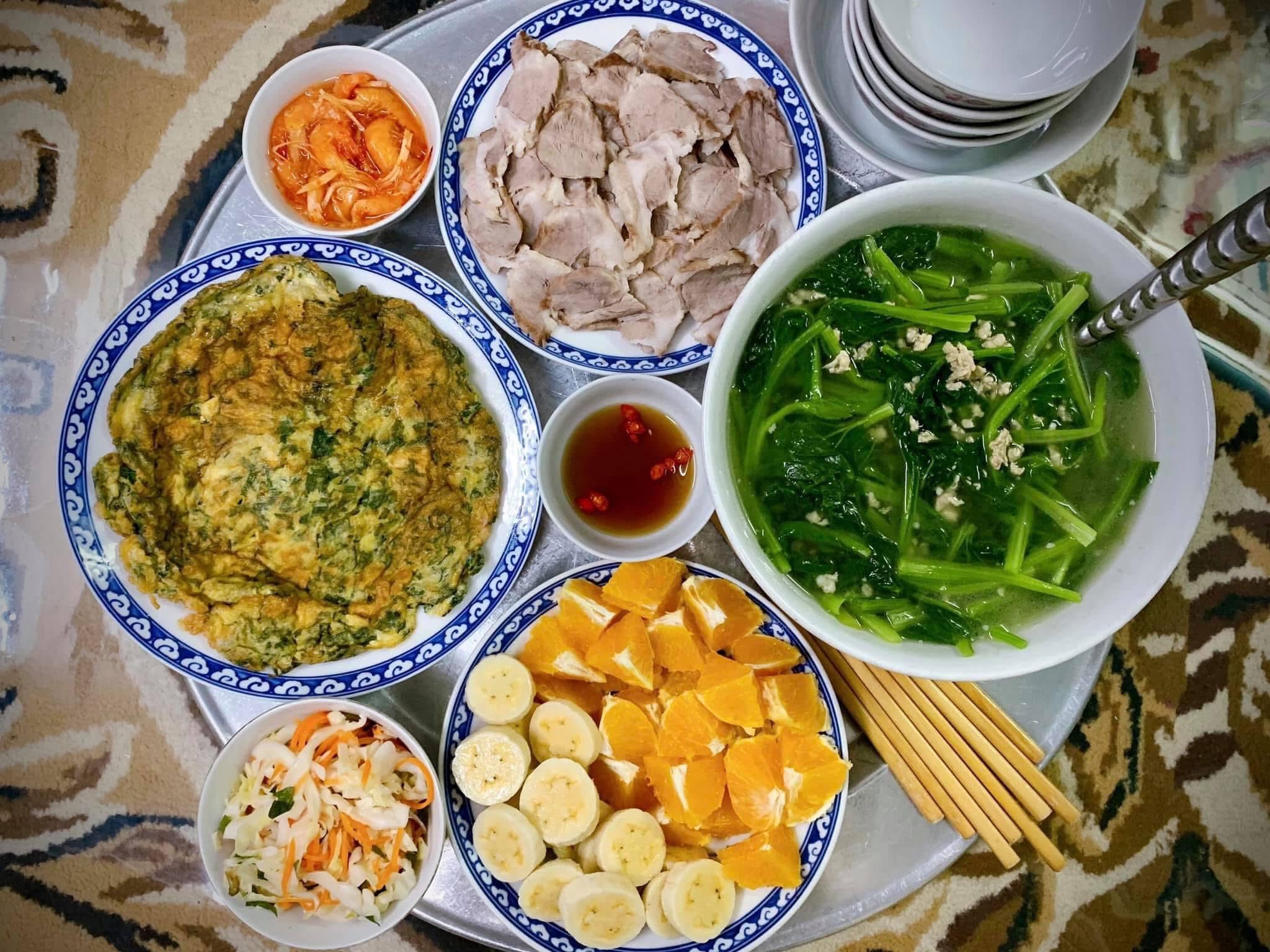 Không phải cứ ra ăn hàng là xịn, mâm cơm nhà thời 4.0 mới là lựa chọn được săn đón nhất hè này- Ảnh 17. Không phải cứ ra ăn hàng là xịn, mâm cơm nhà thời 4.0 mới là lựa chọn được săn đón nhất hè này- Ảnh 17.