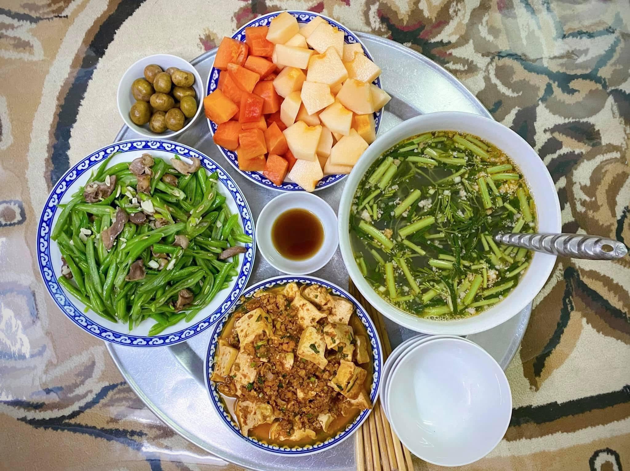 Không phải cứ ra ăn hàng là xịn, mâm cơm nhà thời 4.0 mới là lựa chọn được săn đón nhất hè này- Ảnh 18. Không phải cứ ra ăn hàng là xịn, mâm cơm nhà thời 4.0 mới là lựa chọn được săn đón nhất hè này- Ảnh 18.