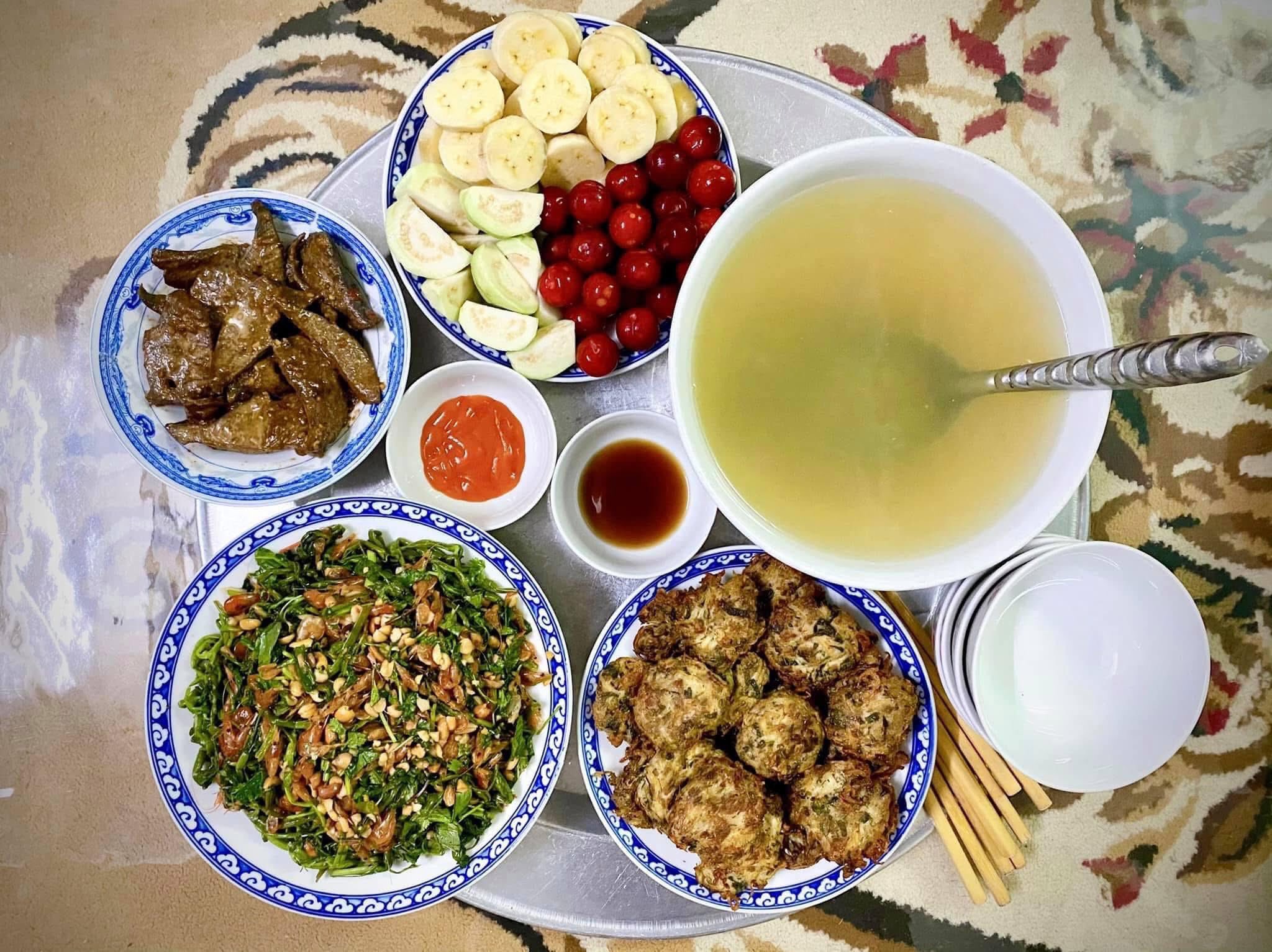 Không phải cứ ra ăn hàng là xịn, mâm cơm nhà thời 4.0 mới là lựa chọn được săn đón nhất hè này- Ảnh 20. Không phải cứ ra ăn hàng là xịn, mâm cơm nhà thời 4.0 mới là lựa chọn được săn đón nhất hè này- Ảnh 20.