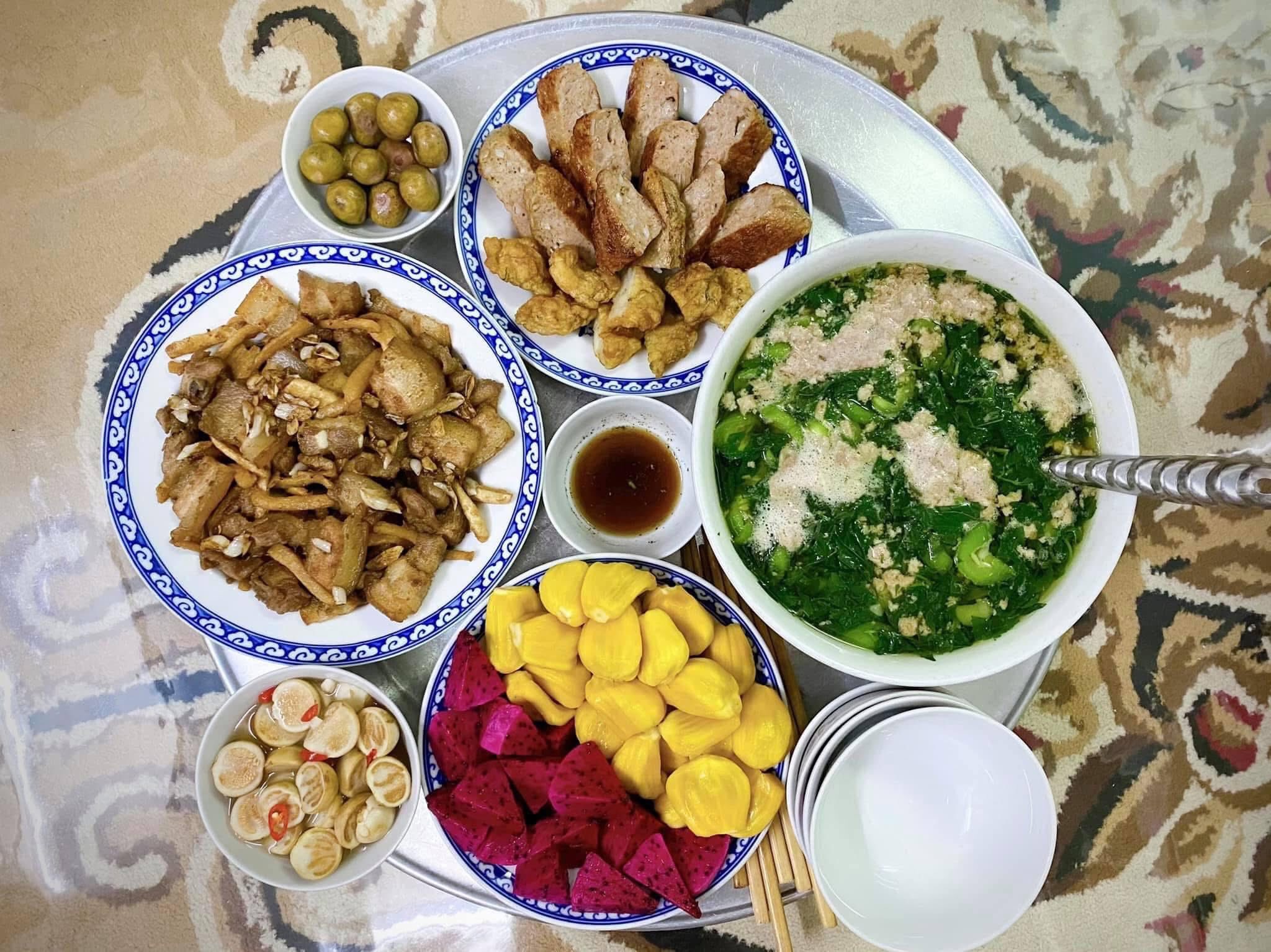 Không phải cứ ra ăn hàng là xịn, mâm cơm nhà thời 4.0 mới là lựa chọn được săn đón nhất hè này- Ảnh 13. Không phải cứ ra ăn hàng là xịn, mâm cơm nhà thời 4.0 mới là lựa chọn được săn đón nhất hè này- Ảnh 13.