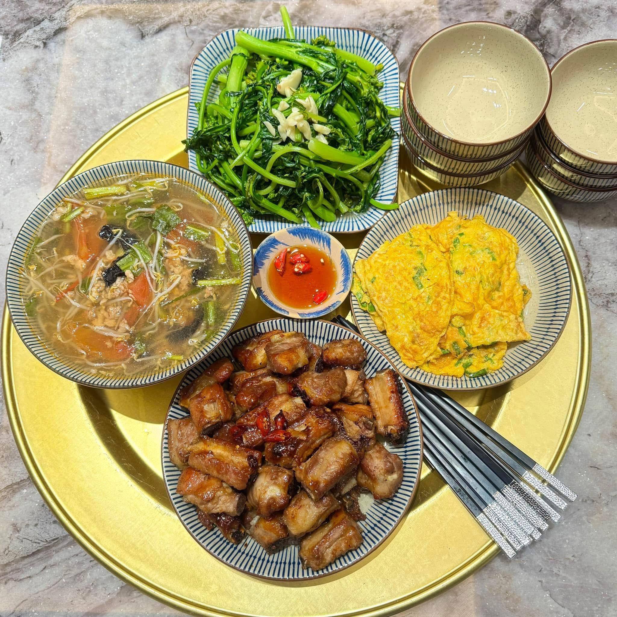Không phải cứ ra ăn hàng là xịn, mâm cơm nhà thời 4.0 mới là lựa chọn được săn đón nhất hè này- Ảnh 51. Không phải cứ ra ăn hàng là xịn, mâm cơm nhà thời 4.0 mới là lựa chọn được săn đón nhất hè này- Ảnh 51.