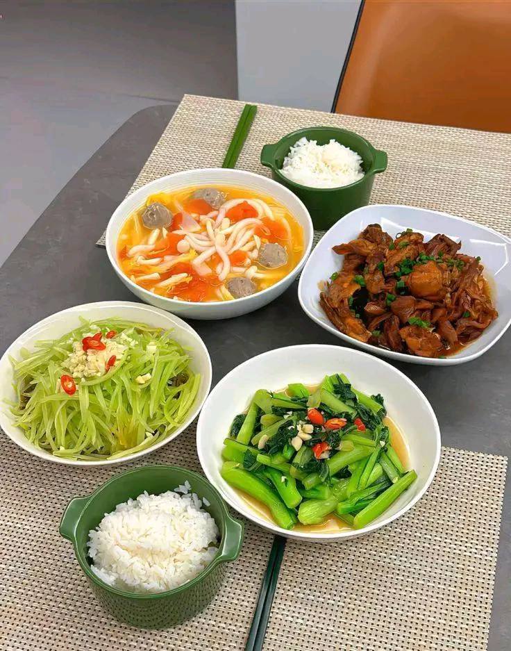 Không phải cứ ra ăn hàng là xịn, mâm cơm nhà thời 4.0 mới là lựa chọn được săn đón nhất hè này- Ảnh 46. Không phải cứ ra ăn hàng là xịn, mâm cơm nhà thời 4.0 mới là lựa chọn được săn đón nhất hè này- Ảnh 46.