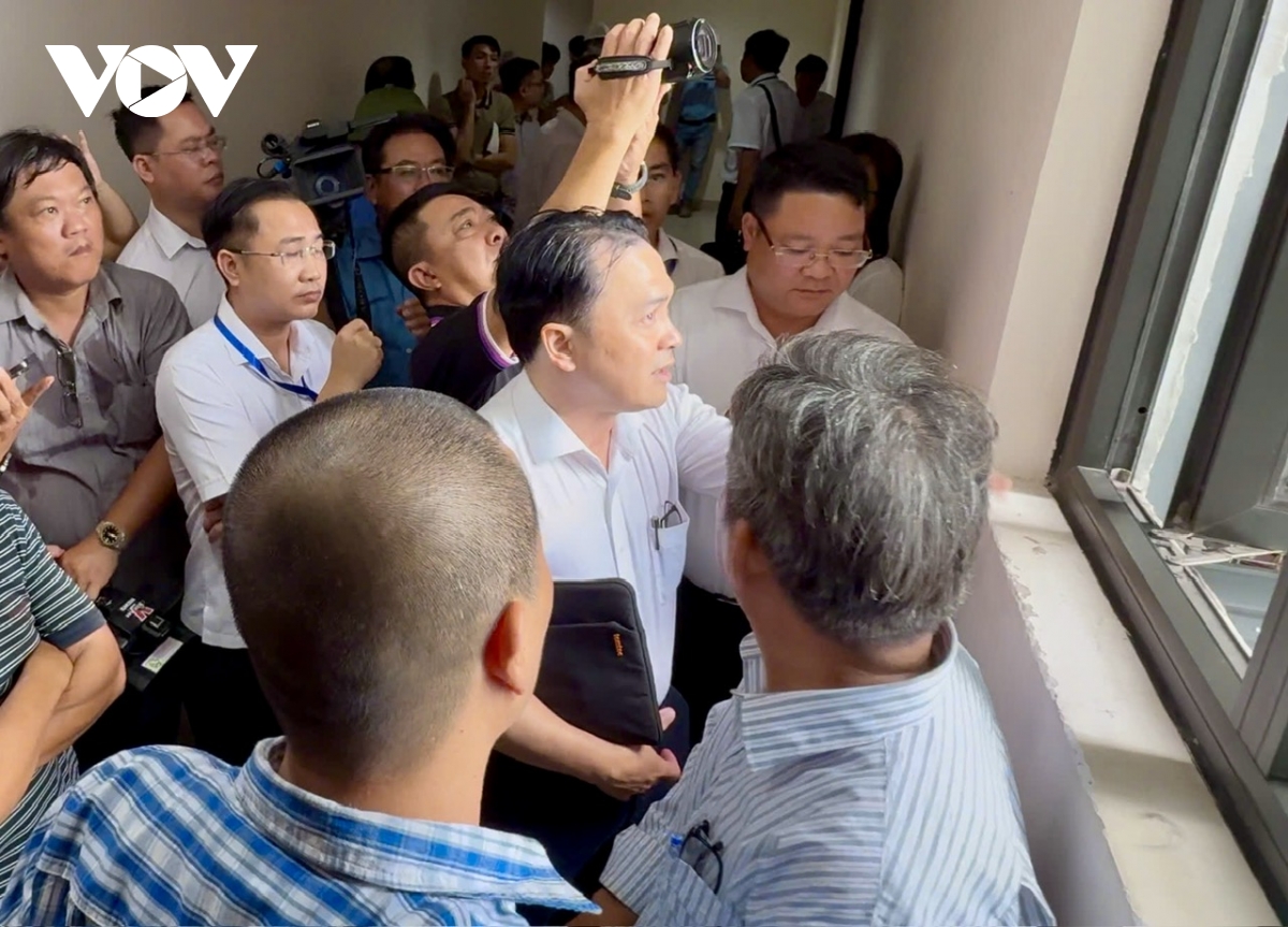 Sớm tìm ra nguyên nhân dẫn đến các vết nứt gãy toà nhà 36 tầng ở TP.HCM - Ảnh 2.